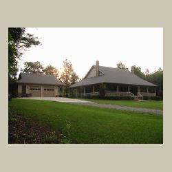 Exterior 002.jpg